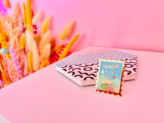 Caerdydd Wish You Were Here Pin